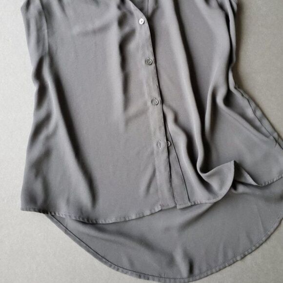 đExpress BlackâButtonâdownâBlouse - Picture 4 of 8